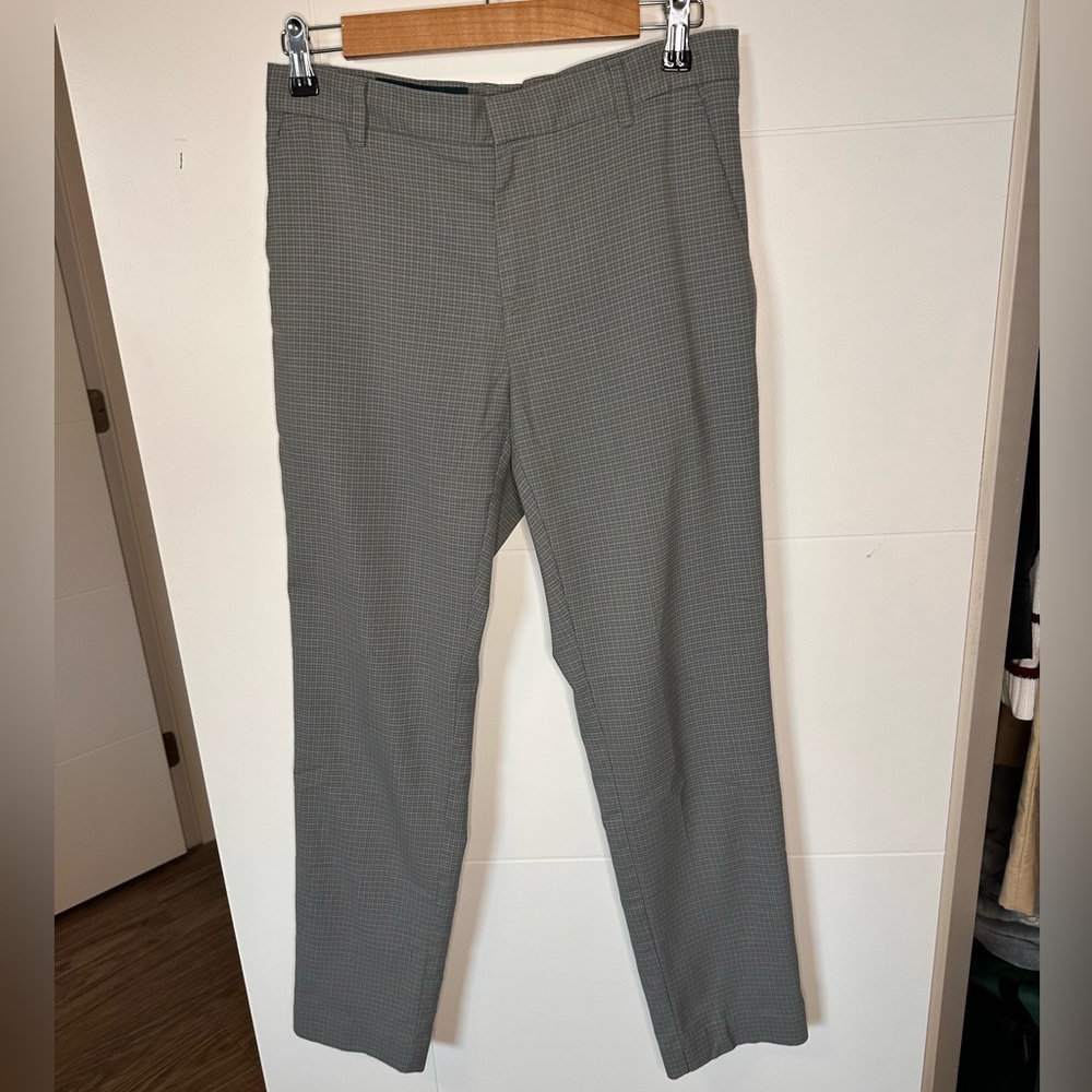 Perry Ellis Men's Grey Pattern Very Slim Fit Dress Pants